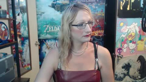 Snapshot of savanah_banana chatting on 09/12/25, 05:18 Savanah online show from 09/12/25, 05:18