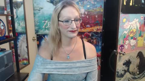 Snapshot of savanah_banana chatting on 09/15/25, 01:49 Savanah online show from 09/15/25, 01:49