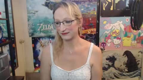 Snapshot of savanah_banana chatting on 10/02/25, 04:58 Savanah online show from 10/02/25, 04:58