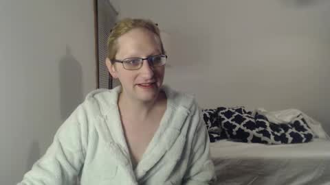 Snapshot of savanah_banana chatting on 01/15/26, 11:04 Savanah online show from 01/15/26, 11:04