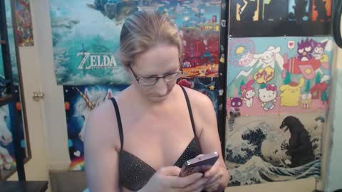 Snapshot of savanah_banana chatting on 02/22/26, 10:58 Savanah online show from 02/22/26, 10:58