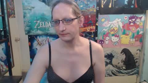 Snapshot of savanah_banana chatting on 03/04/26, 10:32 Savanah online show from 03/04/26, 10:32