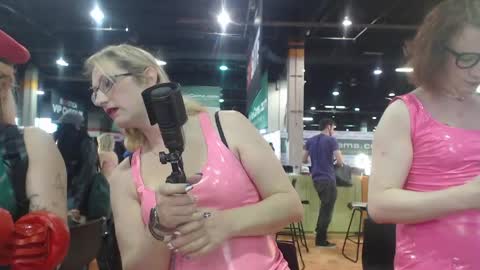 Snapshot of savanah_banana chatting on 04/12/26, 06:02 Savanah online show from 04/12/26, 06:02