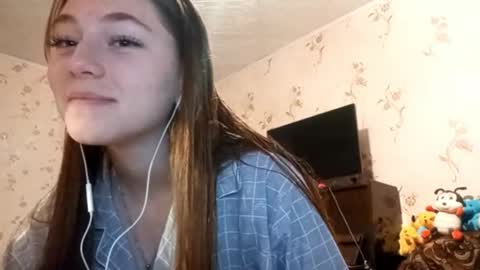 Sophie online show from 09/14/25, 02:27