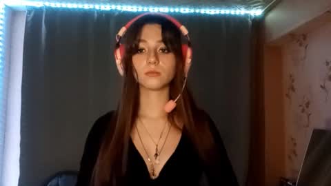 Sophie online show from 10/10/25, 04:17