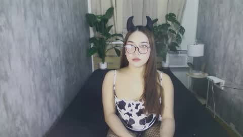 Snapshot of savina_sucker chatting on 12/04/25, 01:20 savina_sucker online show from 12/04/25, 01:20