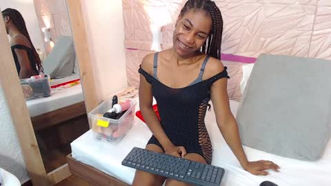 savory_pussy18 online show from 12/14/24, 12:44