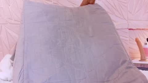 savory_pussy18 online show from 10/09/25, 02:15