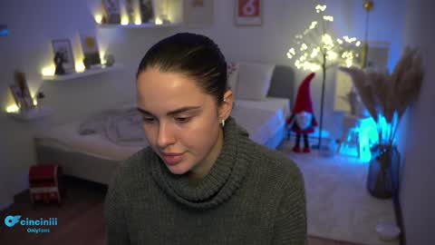 Naomi online show from 12/29/24, 07:43
