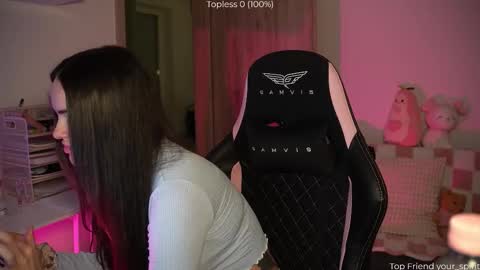 Snapshot of savvage_play chatting on 12/04/25, 07:44 Naomi online show from 12/04/25, 07:44