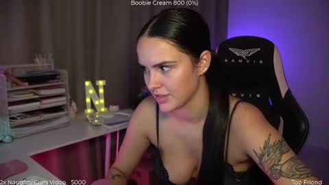 Snapshot of savvage_play chatting on 07/26/26, 06:48 Naomi online show from 07/26/26, 06:48