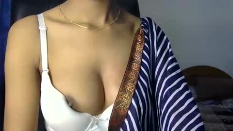 saxee online show from 12/04/25, 05:39