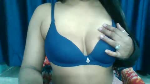 saxylady12 online show from 01/03/25, 05:10