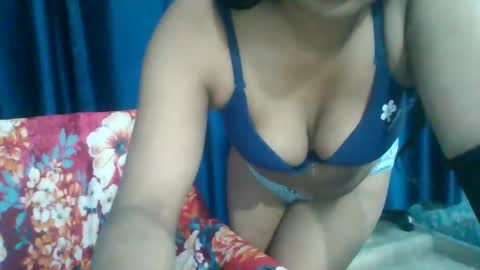 saxylady12 online show from 01/11/25, 10:19