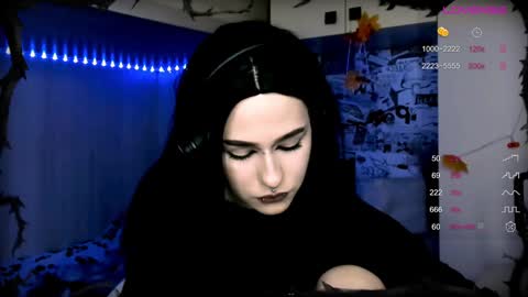 pronoun she. name Mary. age 21. online show from 12/14/24, 08:40