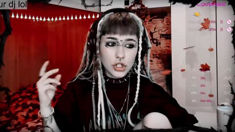 pronoun she. name Mary. age 21. online show from 12/23/24, 05:22