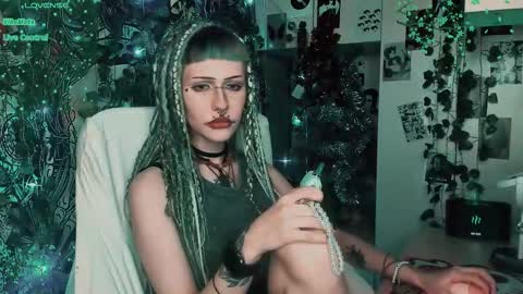 Snapshot of say_mary chatting on 01/12/26, 09:31 pronoun she. name Mary. age 21. online show from 01/12/26, 09:31