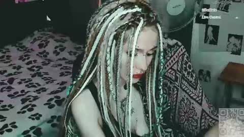 Snapshot of say_mary chatting on 06/09/26, 02:28 pronoun she. name Mary. age 21. online show from 06/09/26, 02:28