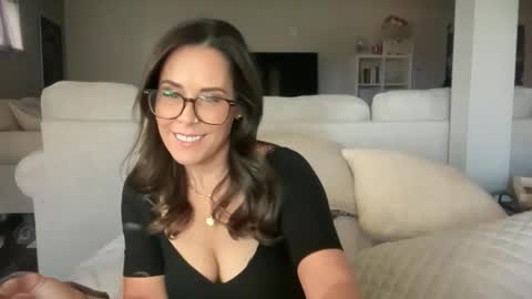 Snapshot of sayplsgdgrl chatting on 12/15/25, 07:07 Good Girls Say Please...and Thank You online show from 12/15/25, 07:07