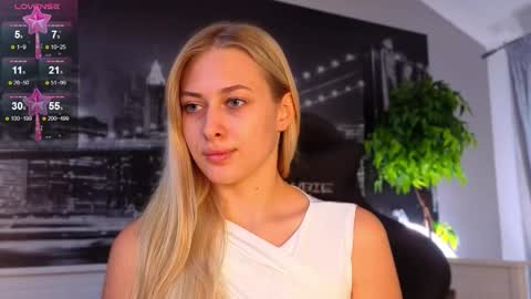 Hello guys our name is Emily Nicole Alice. We are very funny and love to spend time well online show from 10/01/25, 04:46