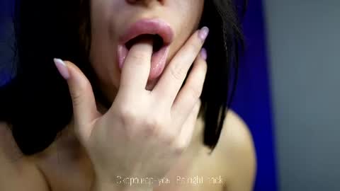 Valeria Swarowskaya online show from 07/14/26, 10:26
