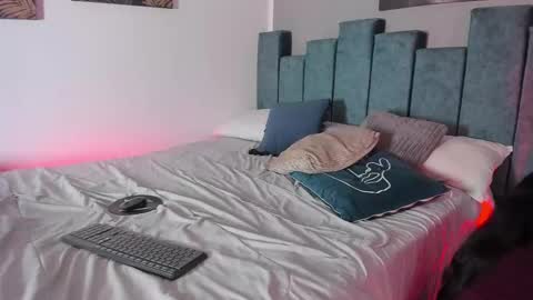 Snapshot of scaar_percy chatting on 10/12/25, 08:02 Scarleth online show from 10/12/25, 08:02