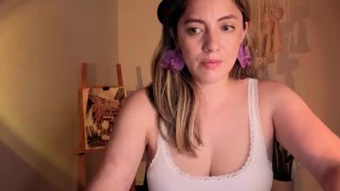 Venus online show from 10/15/25, 04:51