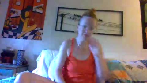 Snapshot of scandlamy chatting on 06/28/26, 12:05 ScandlAmy online show from 06/28/26, 12:05