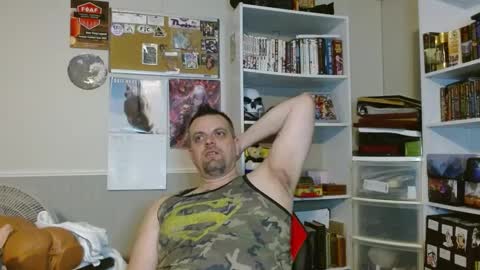 Snapshot of scarecrow2wm chatting on 02/22/25, 07:23 Kent Clark online show from 02/22/25, 07:23
