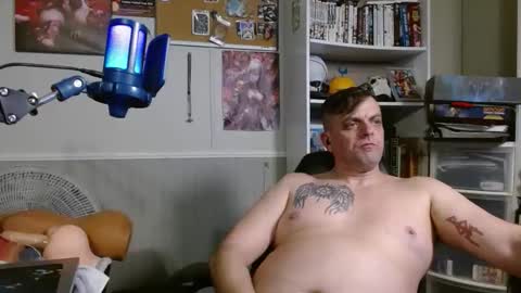 Snapshot of scarecrow2wm chatting on 03/04/26, 03:18 Kent Clark online show from 03/04/26, 03:18