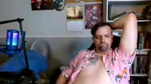 Snapshot of scarecrow2wm chatting on 06/27/26, 10:26 Kent Clark online show from 06/27/26, 10:26
