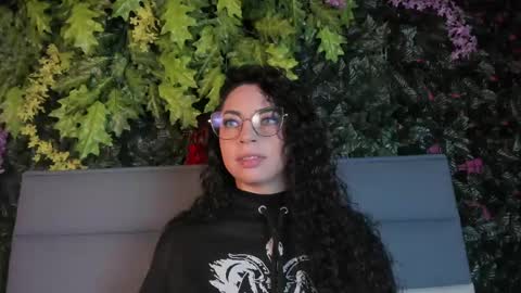 Snapshot of scarlattaa_desire chatting on 03/24/26, 03:00 SCARLATTA DESIRE online show from 03/24/26, 03:00