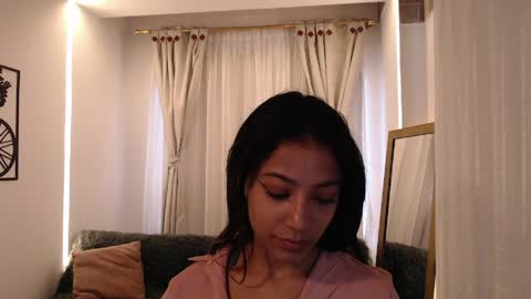 Snapshot of scarleet_miaa chatting on 05/04/26, 09:22 Scaelet Mia online show from 05/04/26, 09:22
