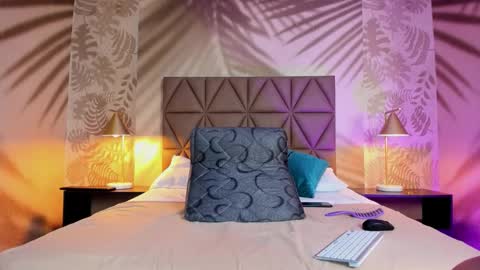 Scarleet online show from 10/22/25, 08:08