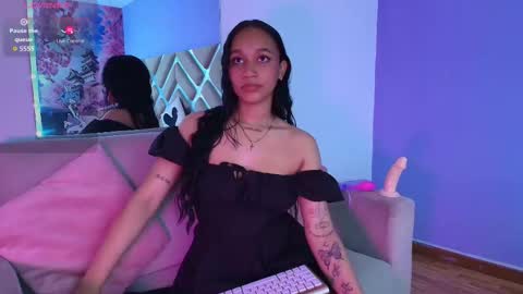 Snapshot of scarleett_ebony chatting on 11/07/25, 07:47 scarleett_ebony online show from 11/07/25, 07:47