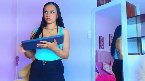 Snapshot of scarleett_ebony chatting on 11/25/25, 07:36 scarleett_ebony online show from 11/25/25, 07:36