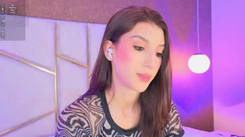 Snapshot of scarleett_johansson chatting on 04/22/26, 07:37 Scarlett online show from 04/22/26, 07:37