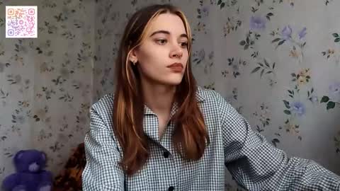 Kira online show from 11/16/25, 12:33