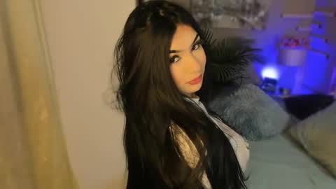 Snapshot of scarlet__hill chatting on 01/17/25, 12:53 scarlet hill online show from 01/17/25, 12:53