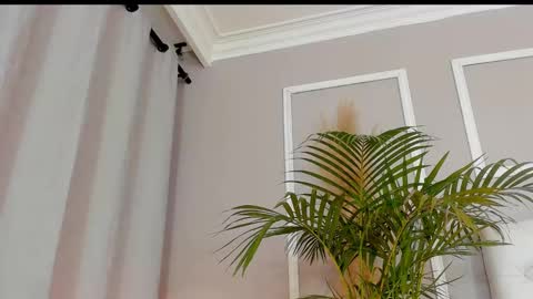 Snapshot of scarlet__hill chatting on 02/28/25, 05:26 scarlet hill online show from 02/28/25, 05:26