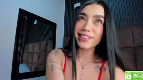 scarlet__jones_ online show from 04/05/26, 05:37
