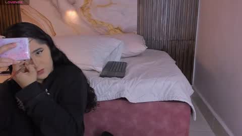 scarlet__rose_ online show from 06/27/26, 11:48