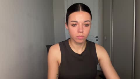 Snapshot of scarlet_daisy_ chatting on 04/27/26, 07:06 Sophie online show from 04/27/26, 07:06