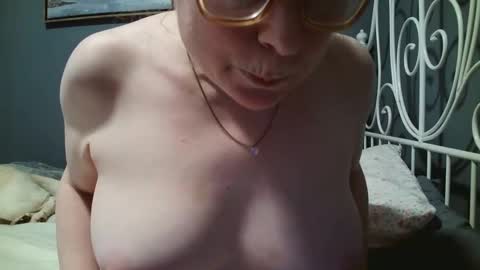 Snapshot of scarlet_envyy chatting on 09/14/25, 09:58 scarlet_envyy online show from 09/14/25, 09:58