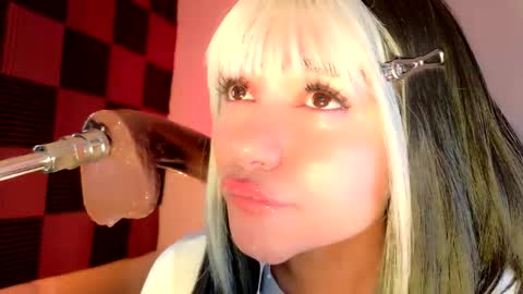 scarlet_gold online show from 10/16/25, 03:29