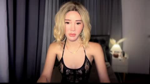 Snapshot of scarlet_hetland chatting on 06/03/26, 01:03 sweet scarlete online show from 06/03/26, 01:03