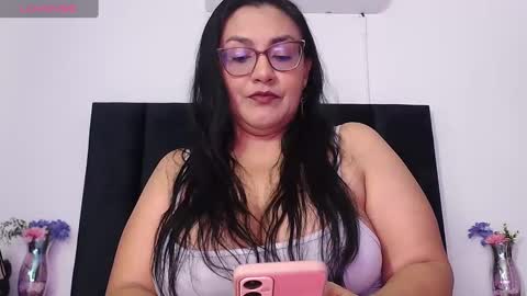 Scarlet Ray  online show from 10/14/25, 11:33