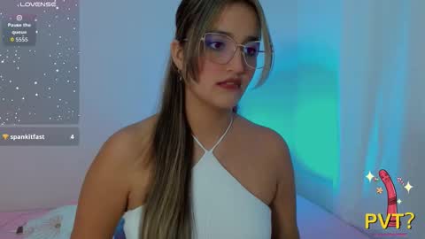 Scarlet  online show from 09/12/25, 04:34