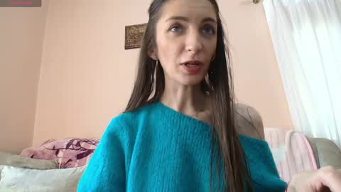 Snapshot of scarlet_rosse chatting on 04/17/26, 01:03 Scarlet online show from 04/17/26, 01:03