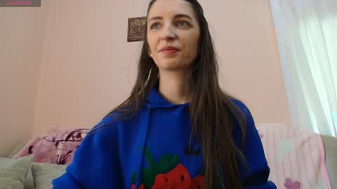 Snapshot of scarlet_rosse chatting on 04/25/26, 10:40 Scarlet online show from 04/25/26, 10:40